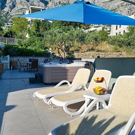 Amazing Apartment In Makarska With House Sea View Екстер'єр фото