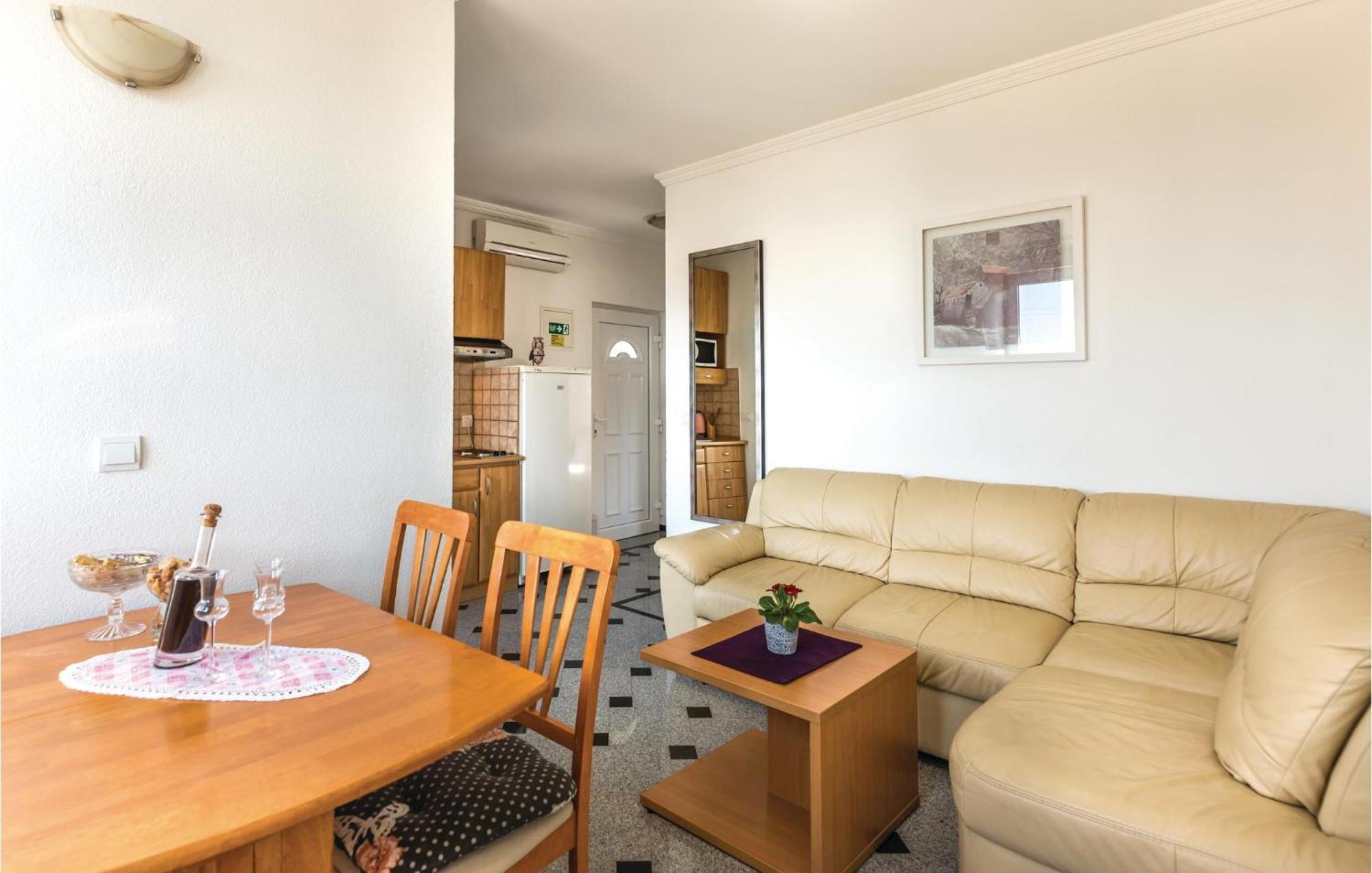 Amazing Apartment In Makarska With House Sea View Екстер'єр фото