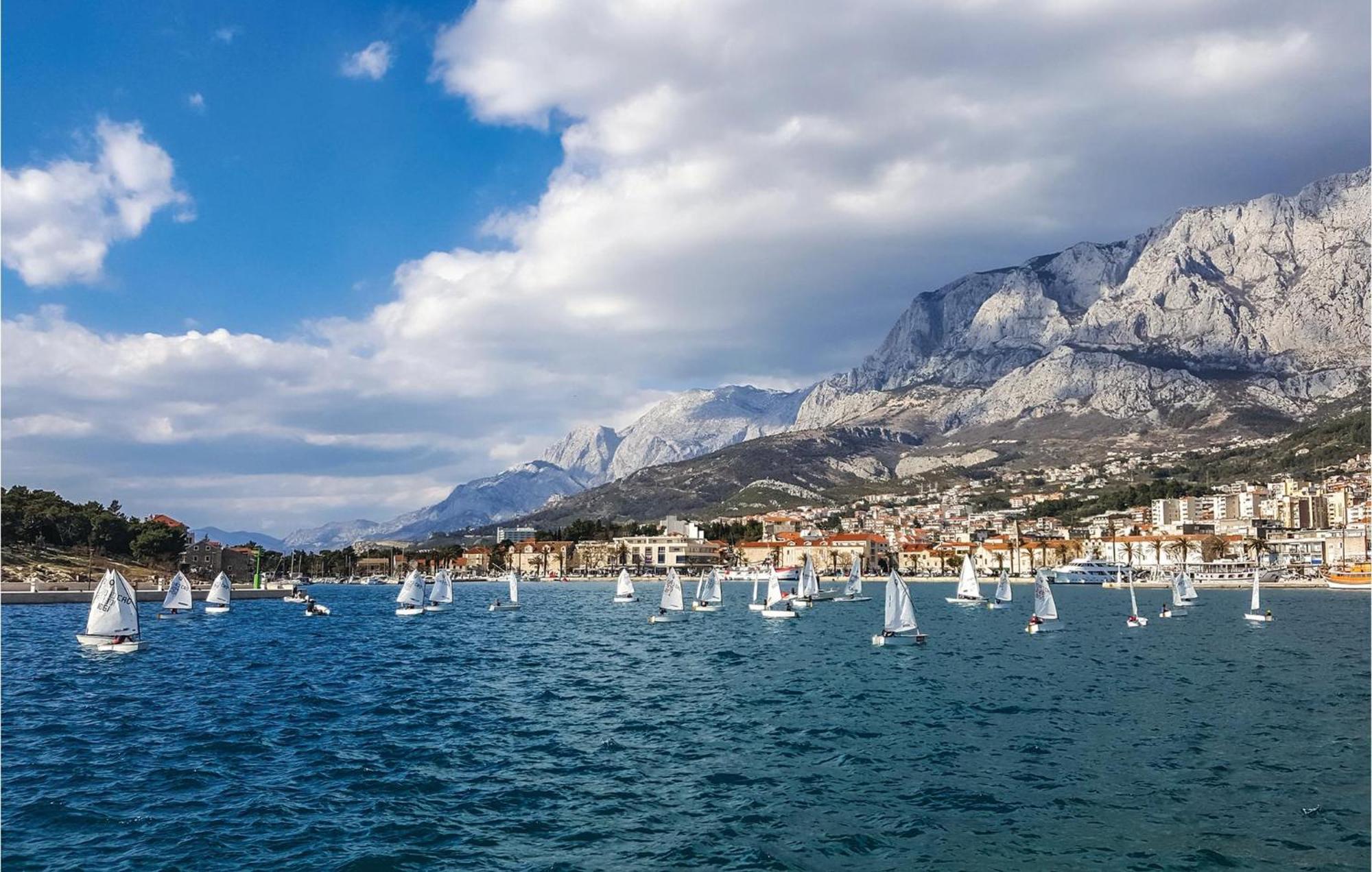 Amazing Apartment In Makarska With House Sea View Екстер'єр фото